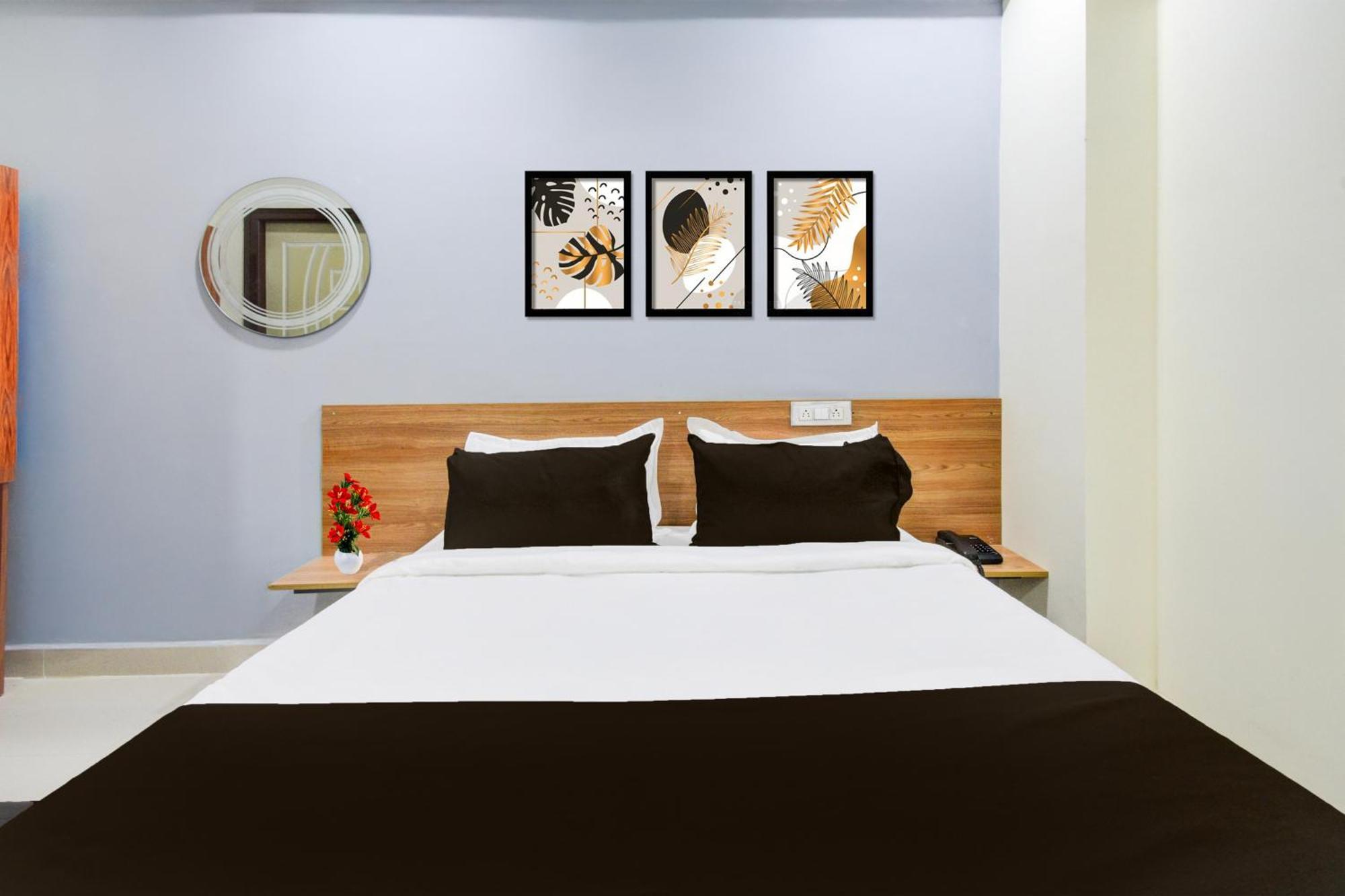 Super Townhouse Kukatpally North Formerly Munagala Arcade Hyderabad Ngoại thất bức ảnh